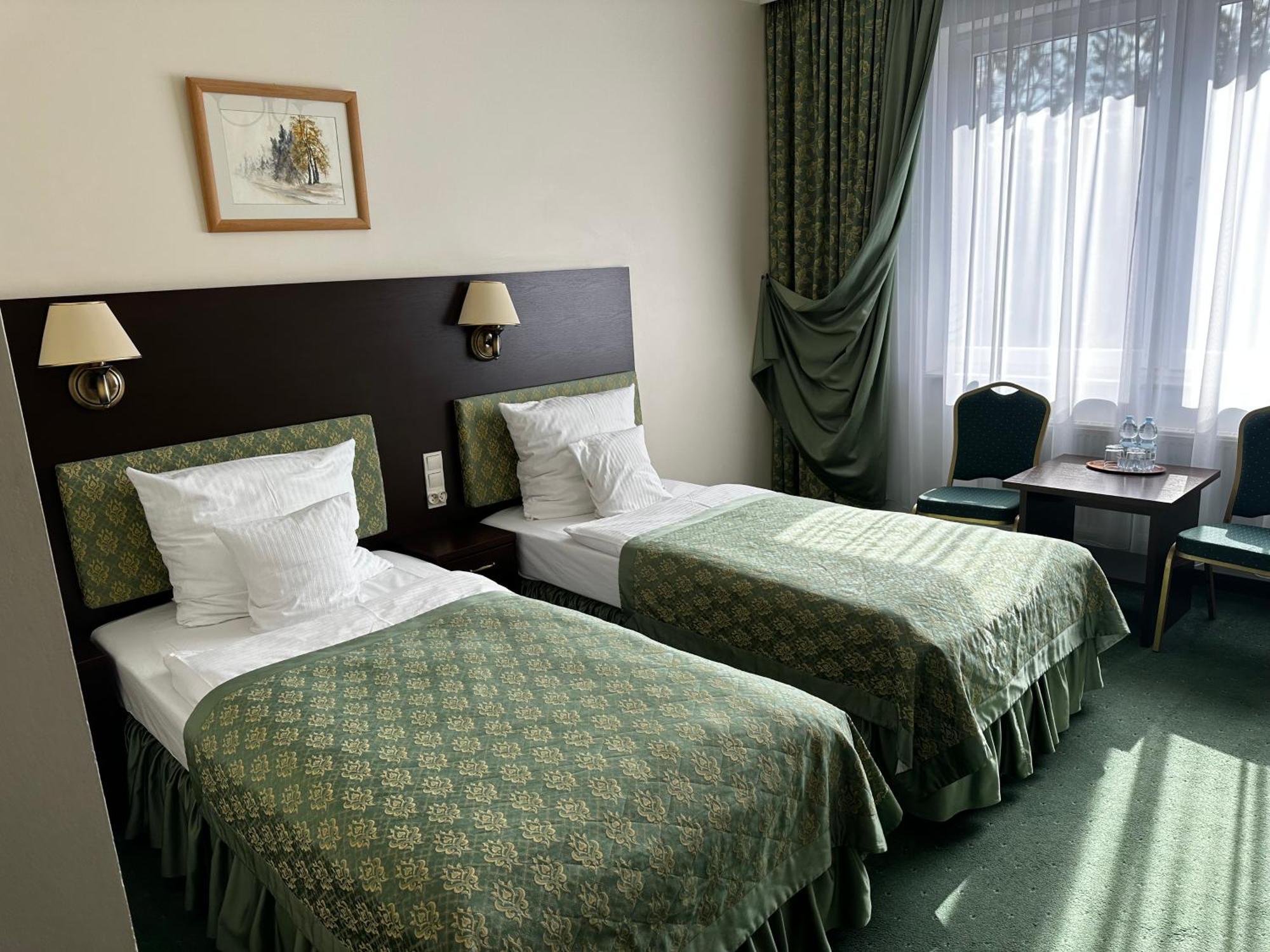 Hotel Koch Кентшин Экстерьер фото